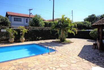 هتل Pousada Rancho Jarinu