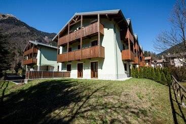 هتل Residence Rta La Rosa Delle Dolomiti