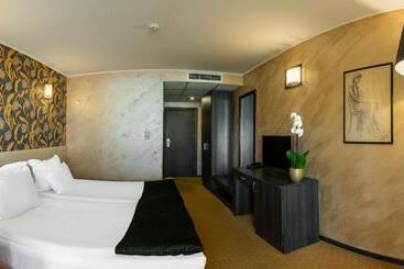 هتل Royal Spa