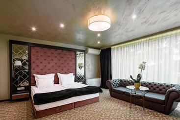 هتل Royal Spa