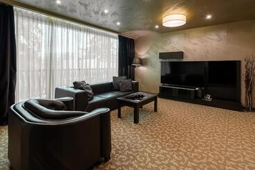 هتل Royal Spa
