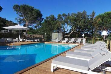 Isulella Hotel & Restaurant