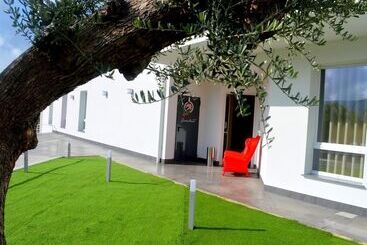 پانسیون Abraxia Guest House