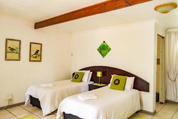 پانسیون Amanzi Guest House