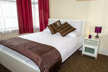 پانسیون Campbells Guest House