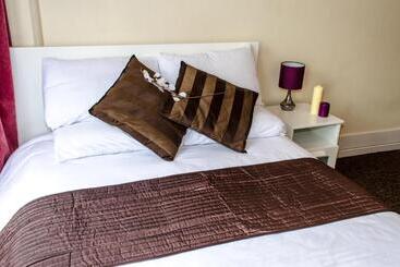 پانسیون Campbells Guest House