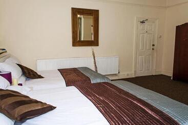 پانسیون Campbells Guest House