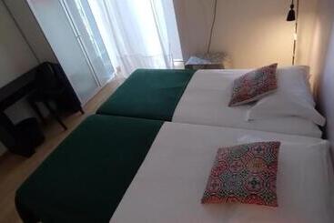 پانسیون Evora Inn