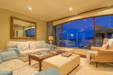 پانسیون Villa Paradisa Guest House