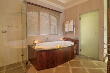 پانسیون Villa Paradisa Guest House