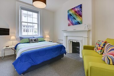 Portsea Place