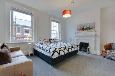 Portsea Place