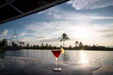 استراحتگاه Fox Hotel Jimbaran Beach