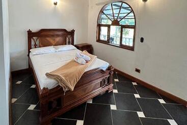 فندق Casa Linda Guatape