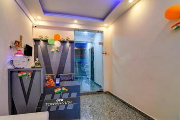 호텔 Townhouse 1250 It Cafe & Residence