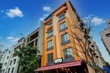 호텔 Townhouse 1250 It Cafe & Residence