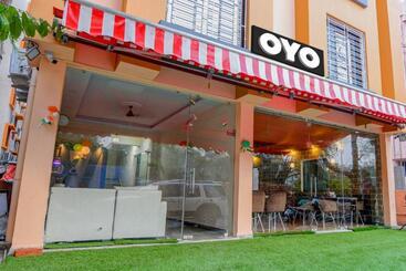 호텔 Townhouse 1250 It Cafe & Residence