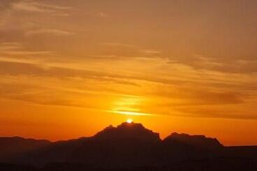 Petra Sunset Bed & Breakfast