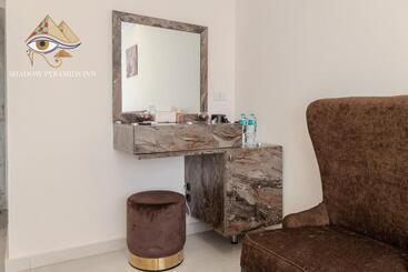 هاستل Shadow Pyramids Suites And Jacuzzi