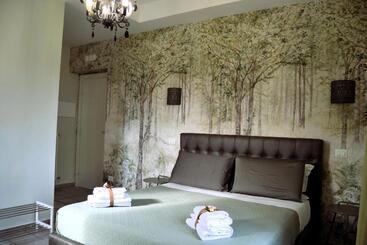 تختخواب و صبحانه La Magnolia 140