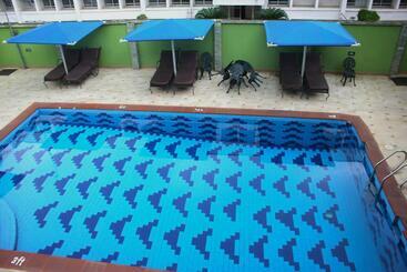 هتل Etraver Hospitality