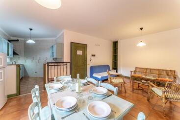 Isa Residence With Swimming Pool In Santa Teresa Di Gallura, Apartments With Air Conditioning And Pr