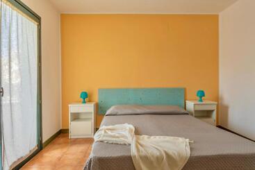 Isa Residence With Swimming Pool In Santa Teresa Di Gallura, Apartments With Air Conditioning And Pr