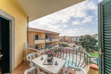 Isa Residence With Swimming Pool In Santa Teresa Di Gallura, Apartments With Air Conditioning And Pr