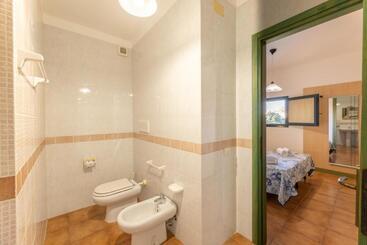 Isa Residence With Swimming Pool In Santa Teresa Di Gallura, Apartments With Air Conditioning And Pr