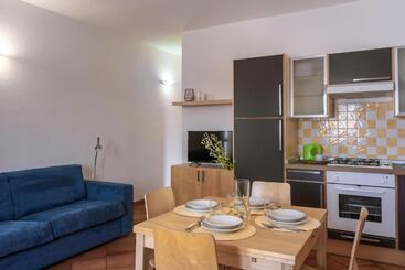 Isa Residence With Swimming Pool In Santa Teresa Di Gallura