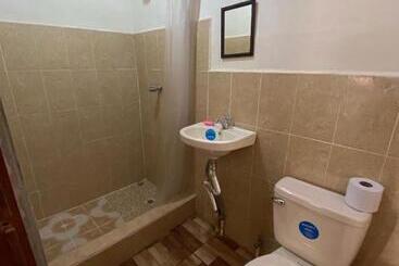پانسیون Hostal Las 3 J