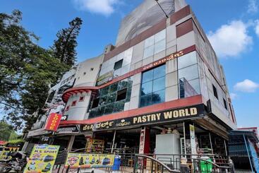 هتل Oyo Flagship Jashwanth Residency