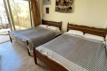 استراحتگاه فيلا مع حديقة وشواية  For Family V