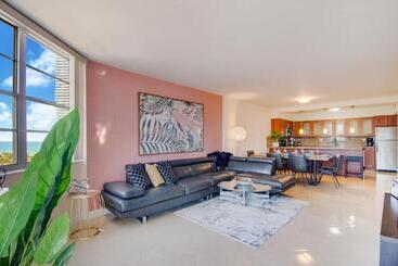 Family Beach Home W Ocean & Bay Views   Upgraded Corner Unit