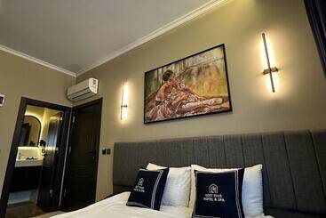 Loft Park Hotel S