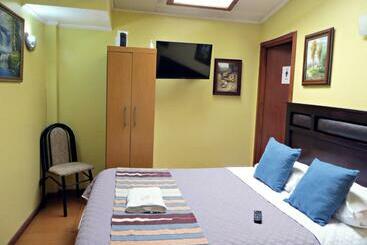 هاستل Hostal Remember