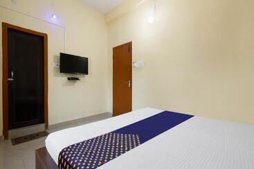 هتل Spot On 81234 Gb Guest House