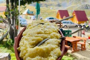 تختخواب و صبحانه Kapetanovo Jezero Bungalov