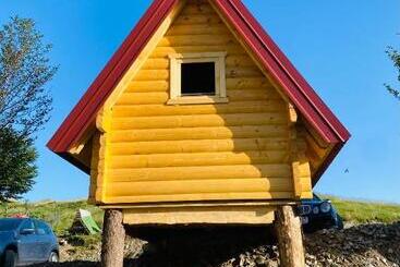 تختخواب و صبحانه Kapetanovo Jezero Bungalov