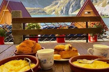 تختخواب و صبحانه Kapetanovo Jezero Bungalov