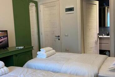 تختخواب و صبحانه “sarajet” Bed&breakfast