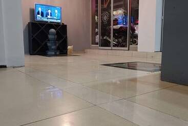 Grand Clover Otel