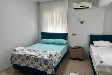 Grand Clover Otel