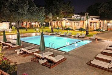 هتل Elasu Bodrum
