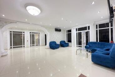 هتل Rosemary Inn