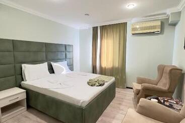 هتل Rosemary Inn