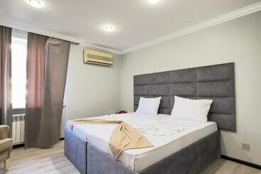 هتل Rosemary Inn