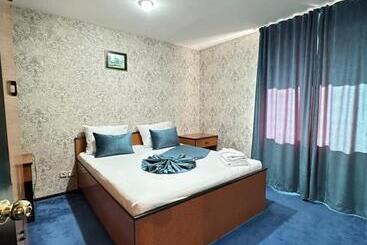 هتل Rosemary Inn