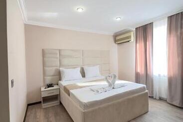 هتل Rosemary Inn
