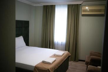 هتل Rosemary Inn